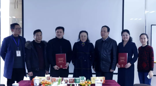 闫希军出席帝泊洱和柒琳科技合作签约仪式